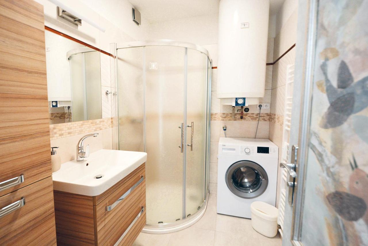 Apartman Polygon Валтис Екстериор снимка